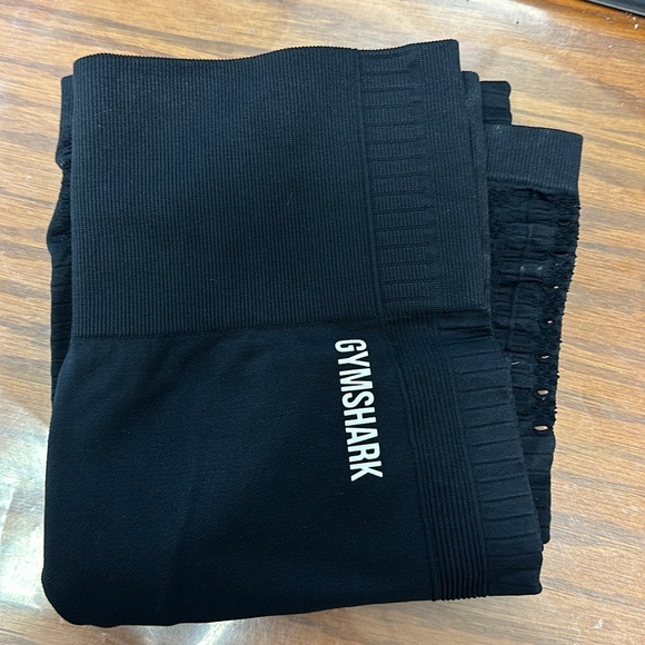 Gymshark black leggings - Picture 2 of 2